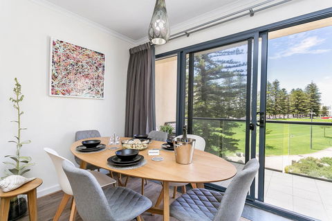 Heart Of Glenelg BnB - Accommodation Melbourne 11