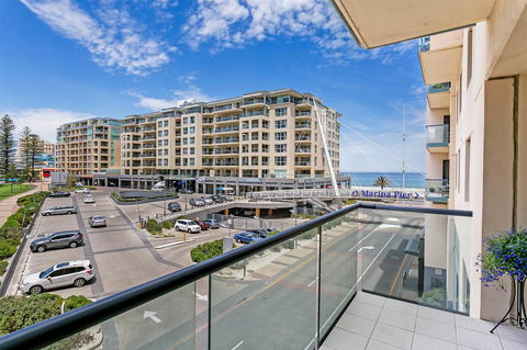 Heart Of Glenelg BnB - Accommodation Melbourne 13