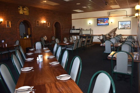 Commercial Hotel Morgan - Accommodation Melbourne 6