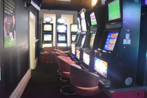 Commercial Hotel Morgan - Accommodation Melbourne 8
