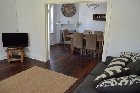 Two Cow Cottage Bed & Breakfast - Accommodation Melbourne 26