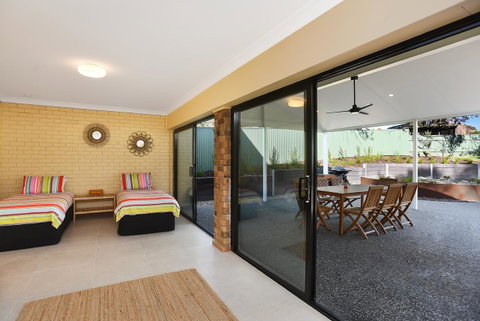 Port Of Call - Port Willunga - C21 SouthCoast Holidays - Accommodation Melbourne 22
