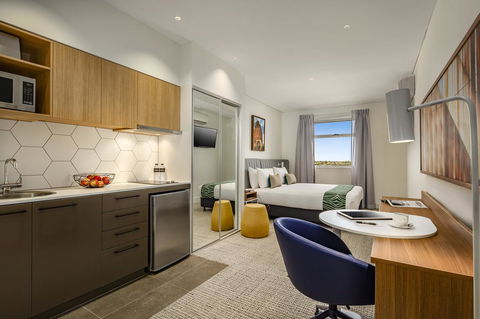 Quest Port Adelaide - Melbourne 4u 8