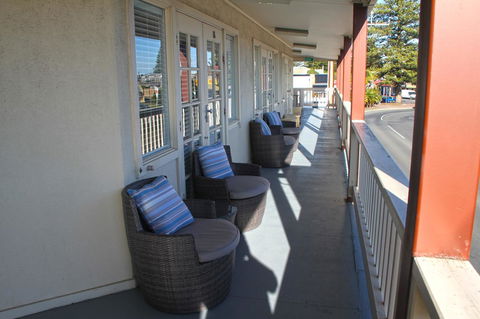 Smugglers Inn Studio Apartments - Melbourne 4u 1