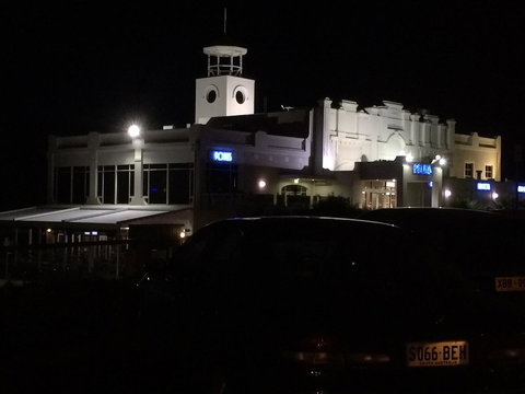 Adelaide - Semaphore Beach Front - Accommodation Melbourne 32