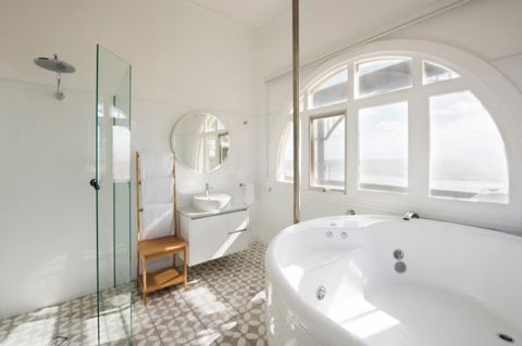 Seawall Apartments - Accommodation Melbourne 10