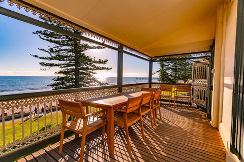 Seawall Apartments - Accommodation Melbourne 1
