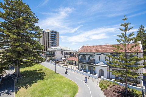 Seawall Apartments - Accommodation Melbourne 0