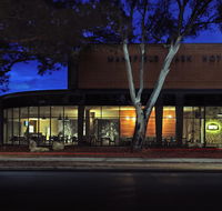 Mansfield Park Hotel - Accommodation Melbourne