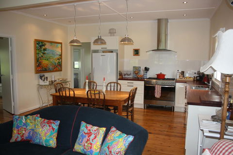 Rabbiters Hut - Accommodation Melbourne 3