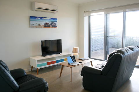 Penneshaw Oceanview Apartments - Accommodation Melbourne 11