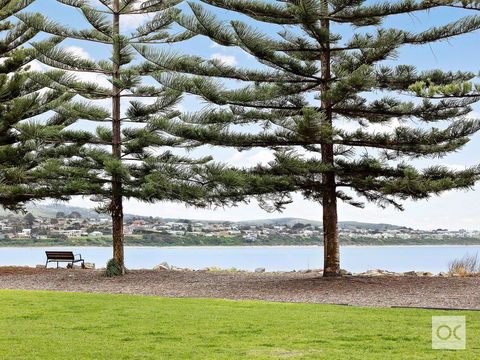 Breeze Beachfront Apartment - Melbourne 4u 31