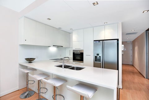 Breeze Beachfront Apartment - Melbourne 4u 15
