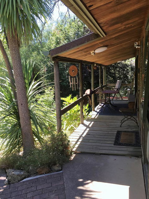 Hilltop - Accommodation Melbourne 0