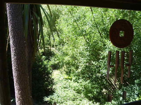 Hilltop - Accommodation Melbourne 12