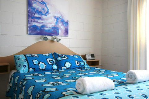 Lake Edge Apartments - Accommodation Melbourne 5