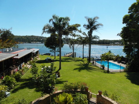 Lake Edge Apartments - Accommodation Melbourne 0