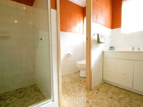 Lake Edge Apartments - Accommodation Melbourne 25
