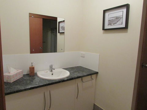 Lazy Days Cottage - Victor Harbor - Melbourne 4u 19