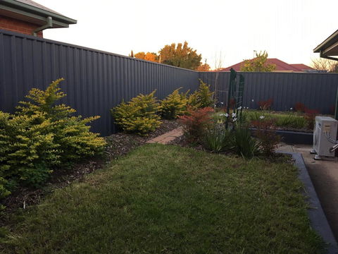 Windsor Gardens Home - Melbourne 4u 14