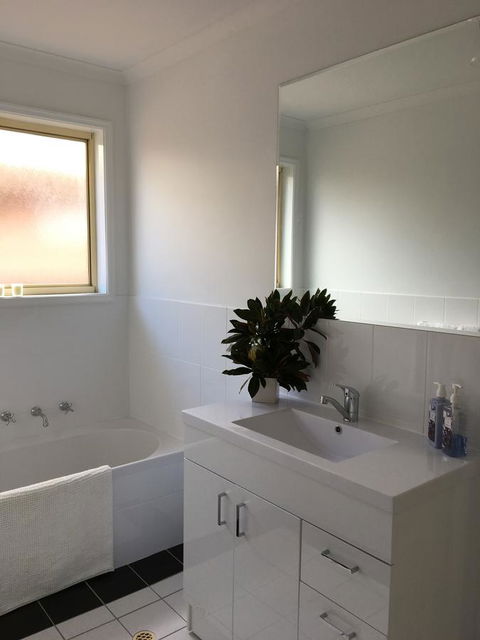Windsor Gardens Home - Melbourne 4u 11