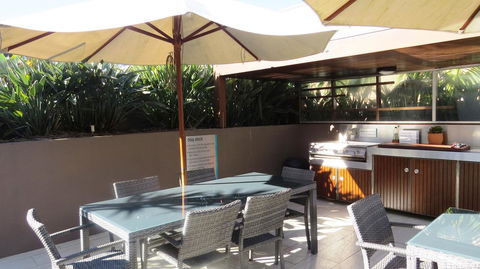 Bayview Beachfront Apartments, In Town Right On The Beach - Accommodation Melbourne 23