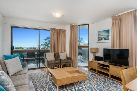 Bayview Beachfront Apartments, In Town Right On The Beach - Accommodation Melbourne 35