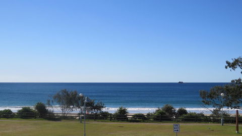 Bayview Beachfront Apartments, In Town Right On The Beach - Accommodation Melbourne 28