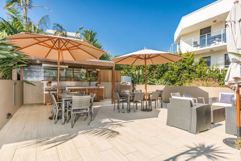 Bayview Beachfront Apartments, In Town Right On The Beach - Accommodation Melbourne 9
