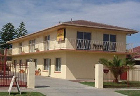 Esplanade Apartments At West Beach - Accommodation Melbourne 1