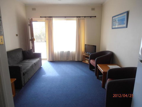 Esplanade Apartments At West Beach - Accommodation Melbourne 12
