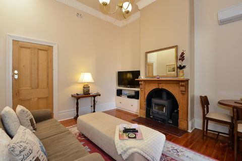 Trafalgar Premium Vintage Suites - Accommodation Melbourne 3