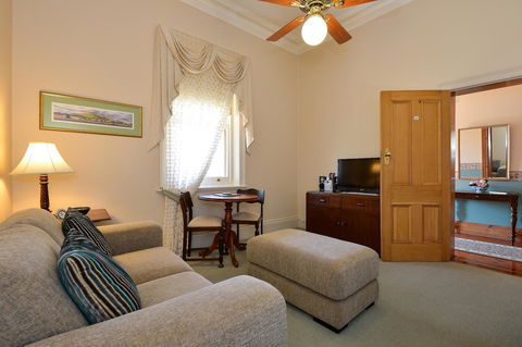 Trafalgar Premium Vintage Suites - Accommodation Melbourne 8
