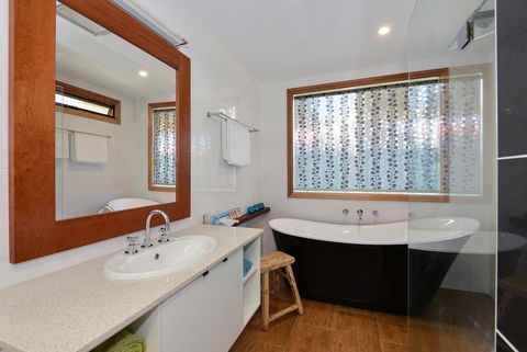 Trafalgar Premium Vintage Suites - Accommodation Melbourne 5