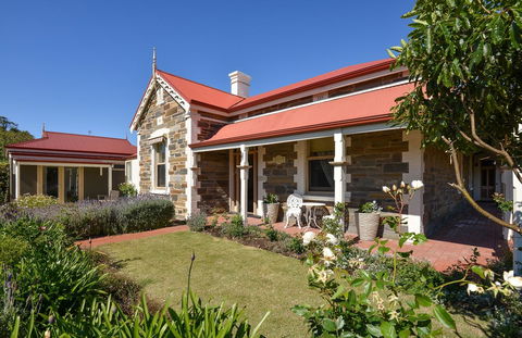 Trafalgar Premium Vintage Suites - Accommodation Melbourne 0