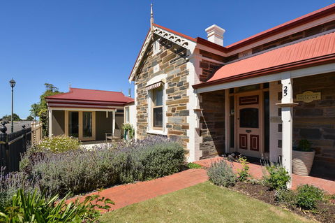 Trafalgar Premium Vintage Suites - Accommodation Melbourne 1