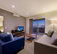 Quest Whyalla - Melbourne 4u