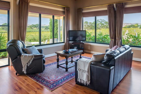 Barossa Shiraz Estate - Accommodation Melbourne 14