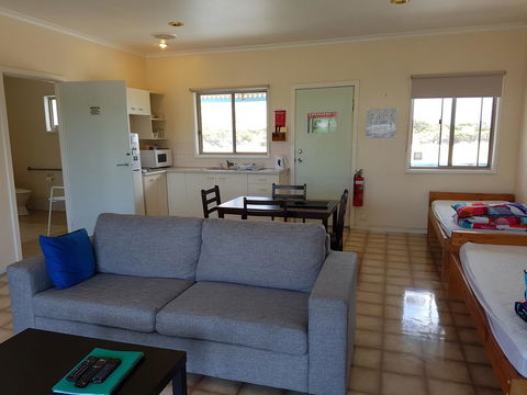 Marion Bay Holiday Villas - Melbourne 4u 12