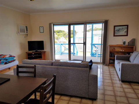 Marion Bay Holiday Villas - Melbourne 4u 10