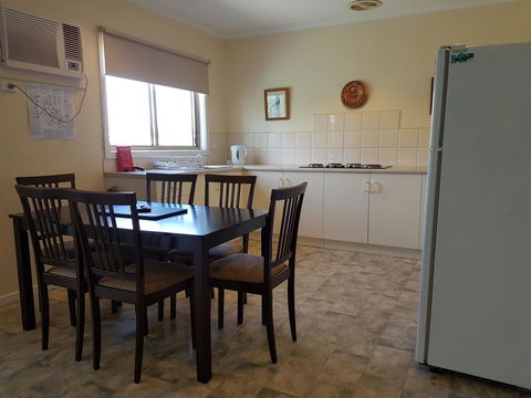 Marion Bay Holiday Villas - Melbourne 4u 14