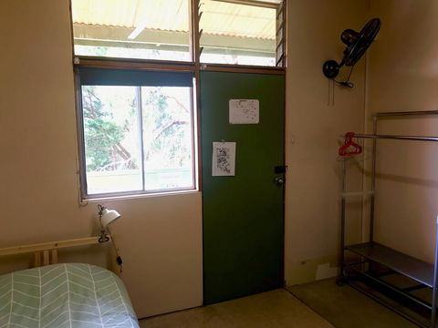 Longwood Retreat - Melbourne 4u 18
