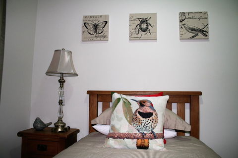 Jacaranda Homestay - Melbourne 4u 11