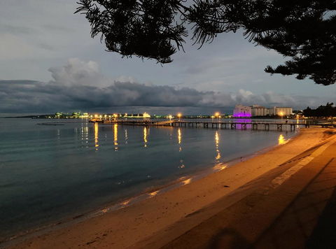 Hilton Beachfront Motel - Melbourne 4u 10