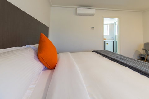 Mick O\'Sheas - Accommodation Melbourne 15