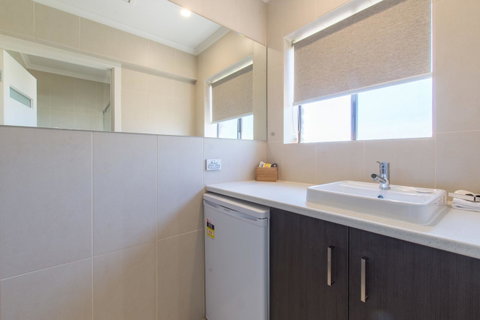 Mick O\'Sheas - Accommodation Melbourne 26