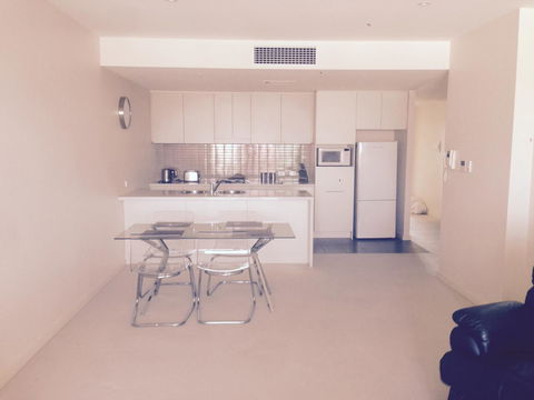 Breakwater Apartment - Accommodation Melbourne 10