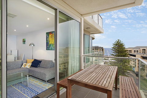 Beachside Luxury & Comfort, Ocean Views In Glenelg - Accommodation Melbourne 1