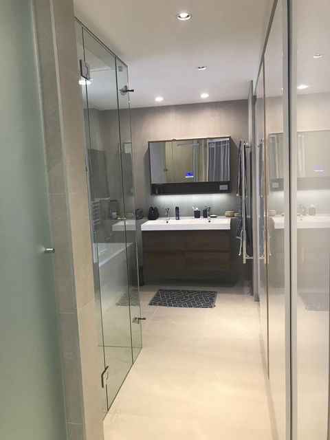 Penthouse On The Promenade - Accommodation Melbourne 8