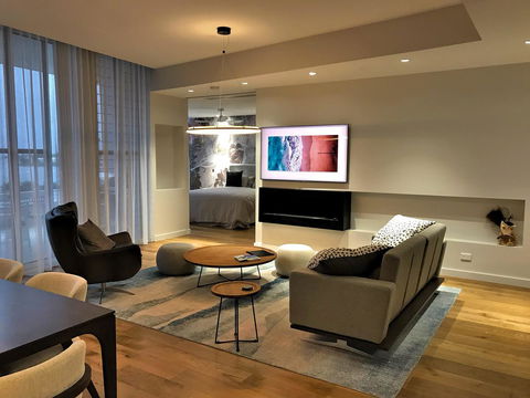 Penthouse On The Promenade - Accommodation Melbourne 4